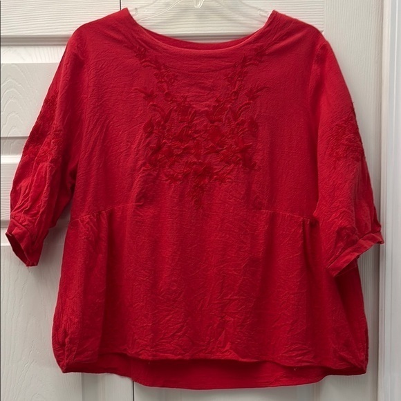 Tops - ❤️3 for $15!❤️ Women's Cotton Linen 3/4 Sleeve Round Neck Embroidery